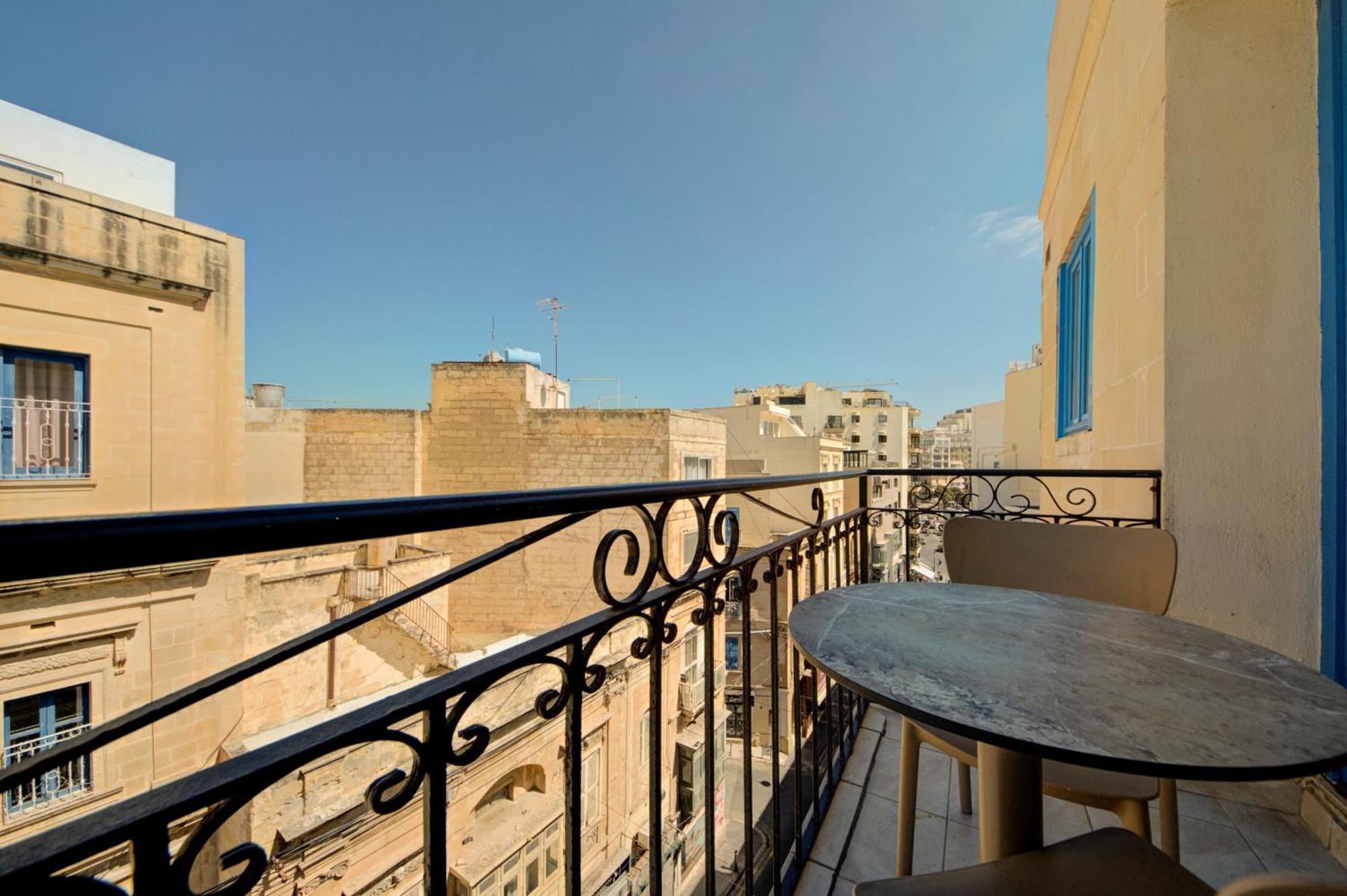 Sapphire Residences - Apartments & Penthouse In Central Sliema By Shortletsmalta Dış mekan fotoğraf